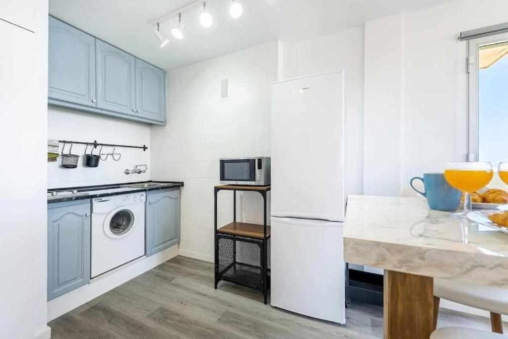 Benalbeach Apartamento Con Vistas Maravillosas Malaga Exterior photo
